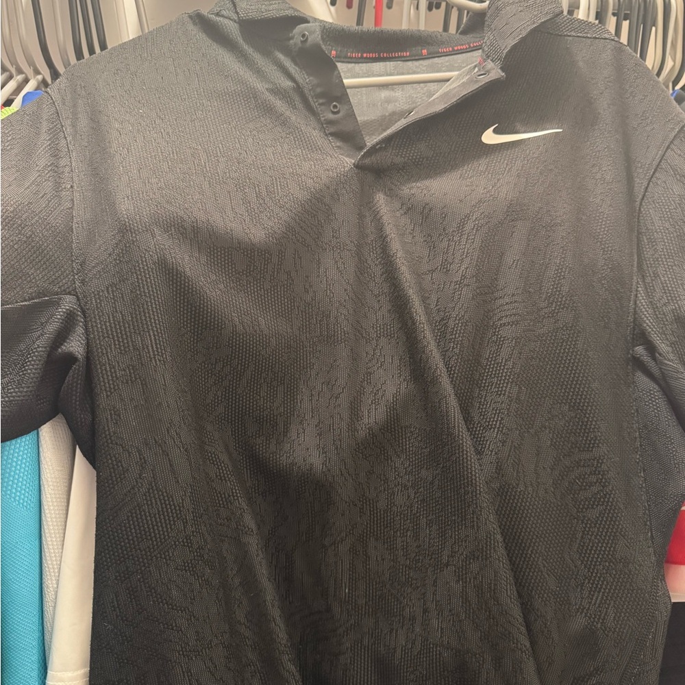 Nike Men's Tiger Woods Jacquard Black Polo Shirt